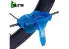 Portable bicycle chain cleaner
